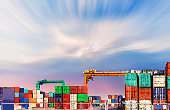 意大利海运物流的发展现状以及相关的优势和挑战是怎样的？