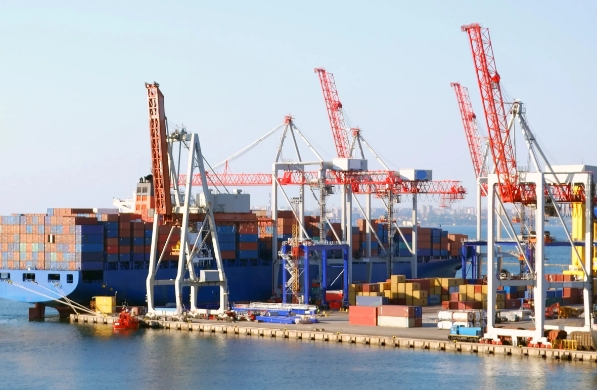 美国是全球大经济体之一，货代行业在繁荣的国际贸易中扮演重要角色